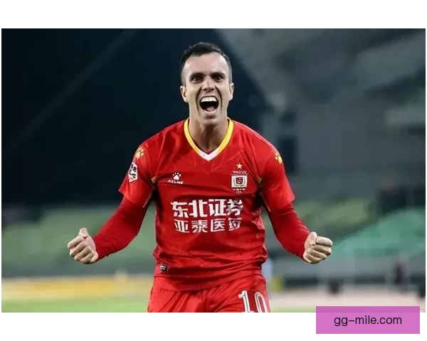 中超转会市场再掀波澜北京国安官宣签下实力新入籍归化球员引发关注